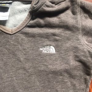 Cute crop North face sweater